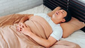 今日から始められる夜勤中の認知機能保護対策：睡眠管理の科学