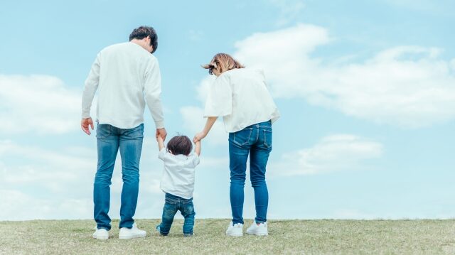 【片側夜勤夫婦の子育てメリット】経済面と時間調整のメリット