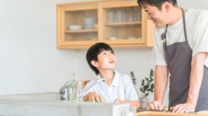 【片側夜勤夫婦の子育てメリット】家事育児分担のメリット