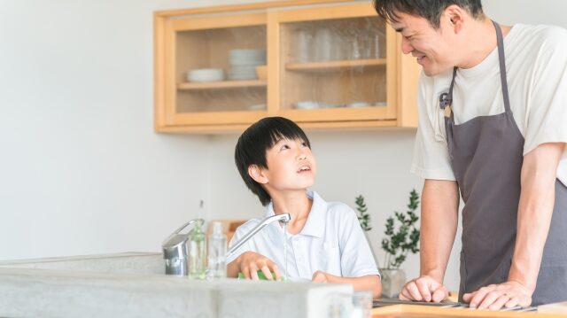 【片側夜勤夫婦の子育てメリット】家事育児分担のメリット