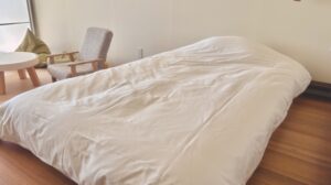 夜勤(出勤前・仮眠・明け)で寝れない人が導入すべき「最強の睡眠環境」とグッズ