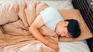 【夜勤入り】出勤前に寝れない悩みを解消する「分割睡眠」と過ごし方