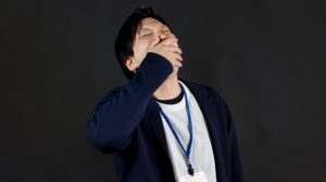 【即効】今すぐ実行できる！夜勤の眠気覚ましに効く5つのアクション