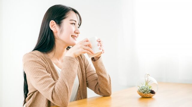 夜勤者必見！睡眠の質を上げる飲み物7選｜体内時計をリセットする飲み方とは