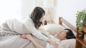 妻に指摘されたら要注意？夜勤ワーカーのための「睡眠時無呼吸症候群」対策ガイド