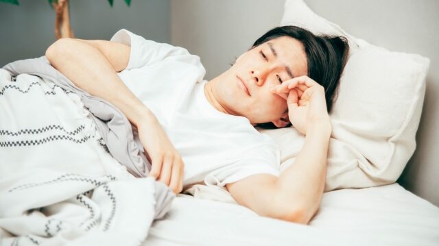 夜勤でつらいあなたへ｜睡眠障害かもしれない症状チェックと改善方法を専門的に解説