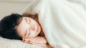 夜勤者でも睡眠の効果を高める方法|質の良い眠りを作るコツ